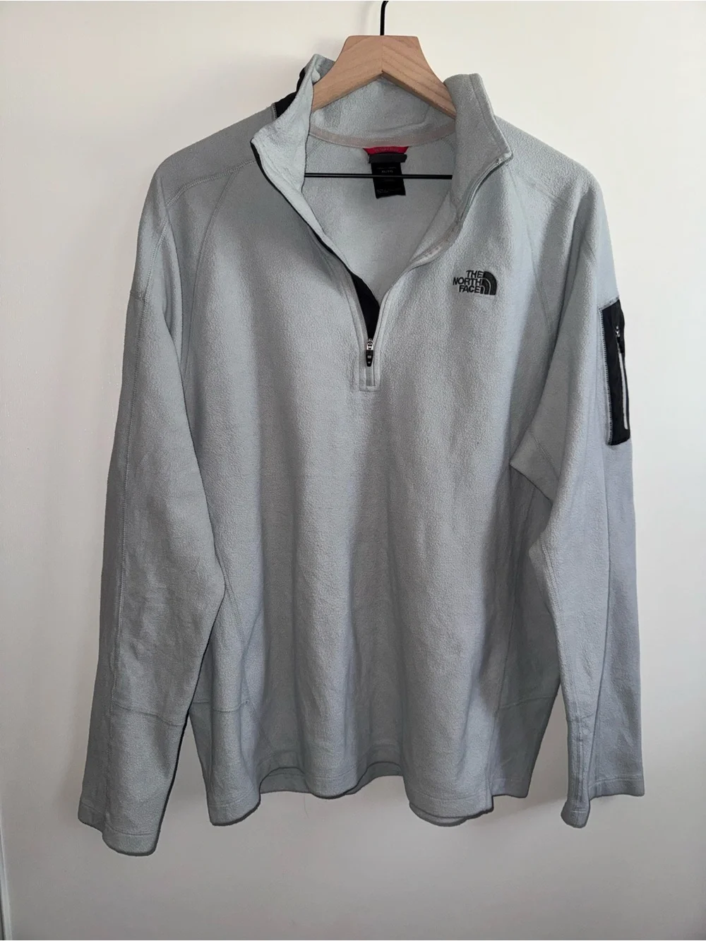 The North Face Men’s Pullover Light Grey Size XL